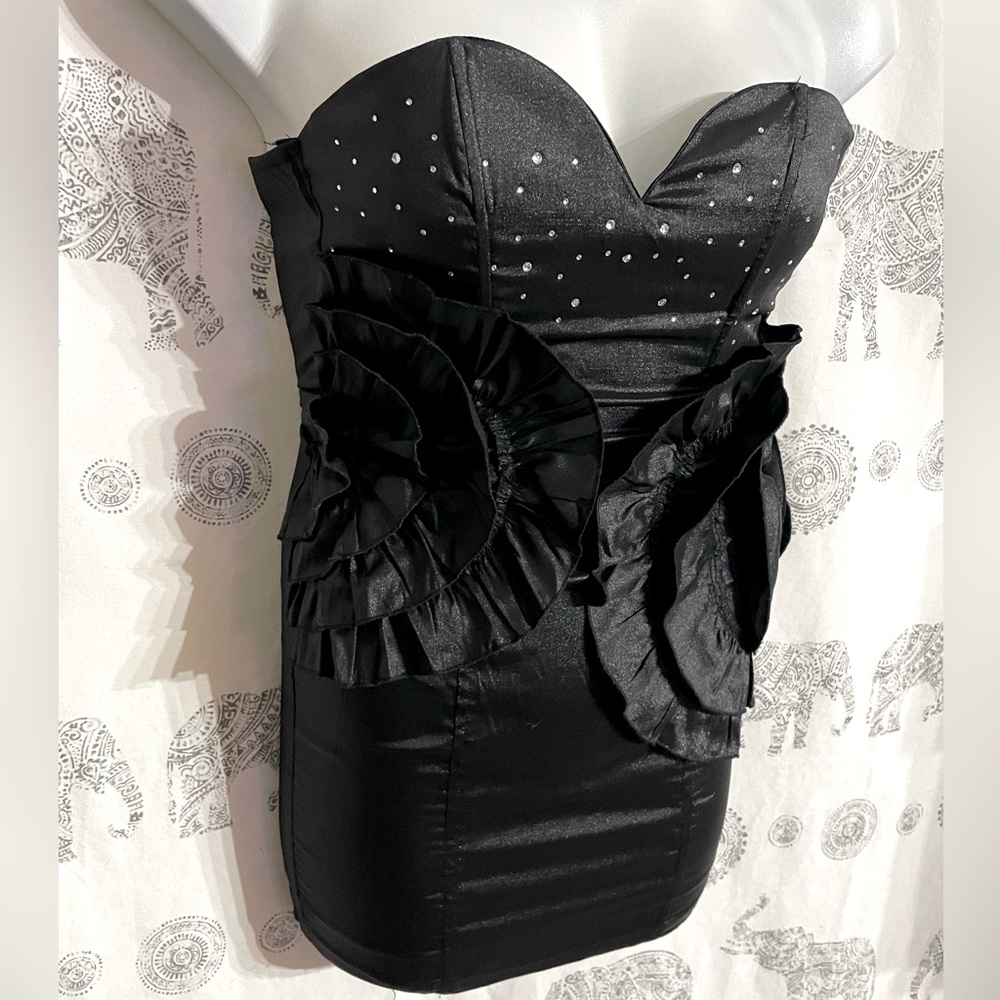 Ladies size small Lydia black strapless cocktail dress sexy  little black dress